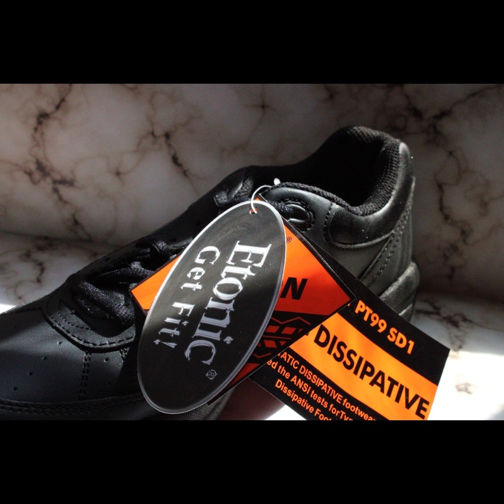 Women’s sneakers